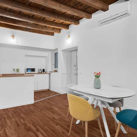 Milan Stay - Alzaia Naviglio Grande Eksteriør billede